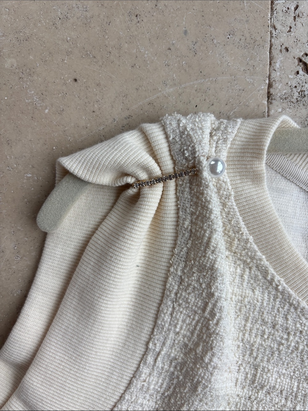 Sundays Valentine  Cream Textured Sleeveless Shift Dress - Picture 3 of 6